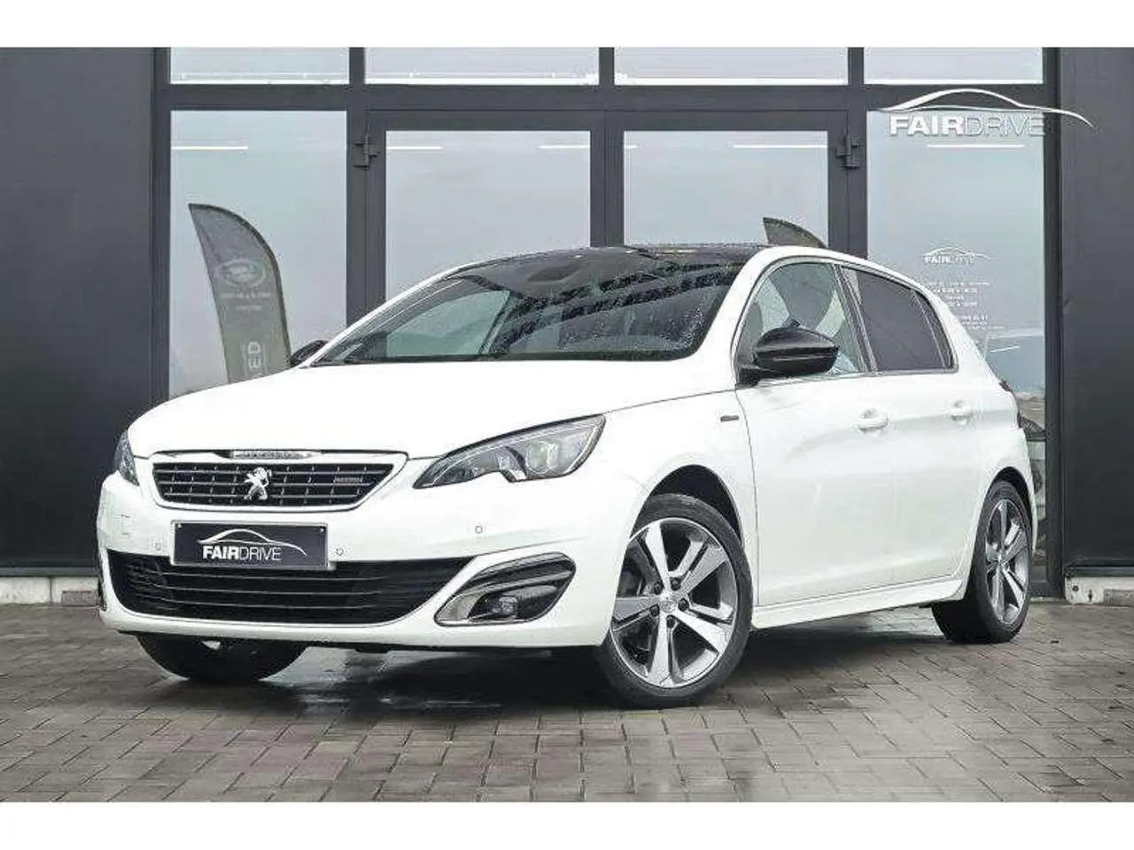 Photo 1 : Peugeot 308 2017 Petrol