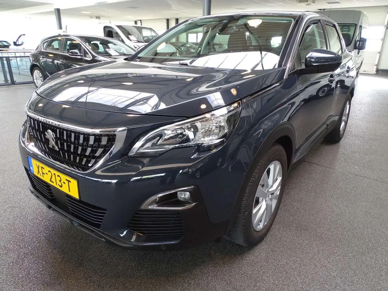 Photo 1 : Peugeot 3008 2019 Essence