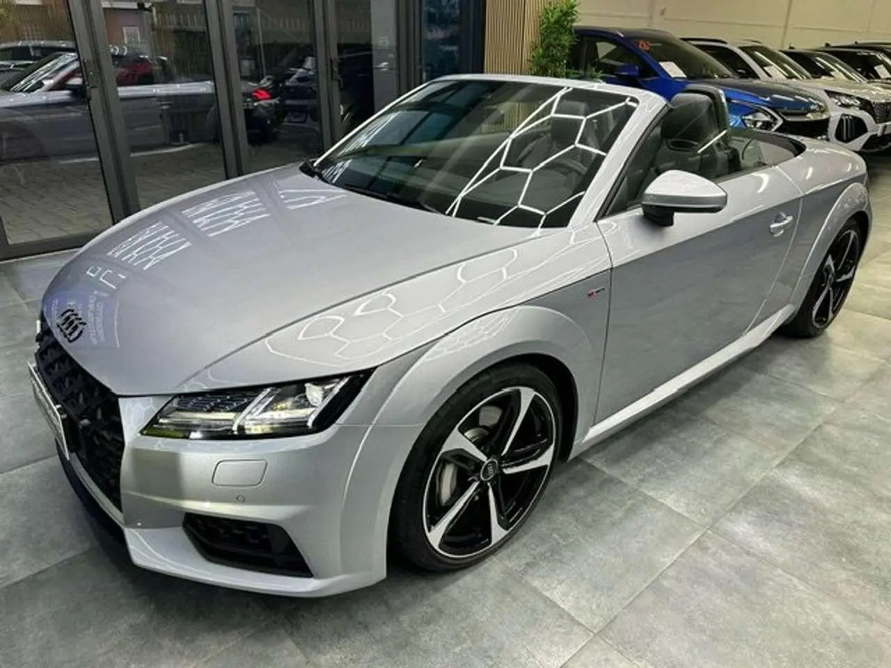 Photo 1 : Audi Tt 2023 Petrol