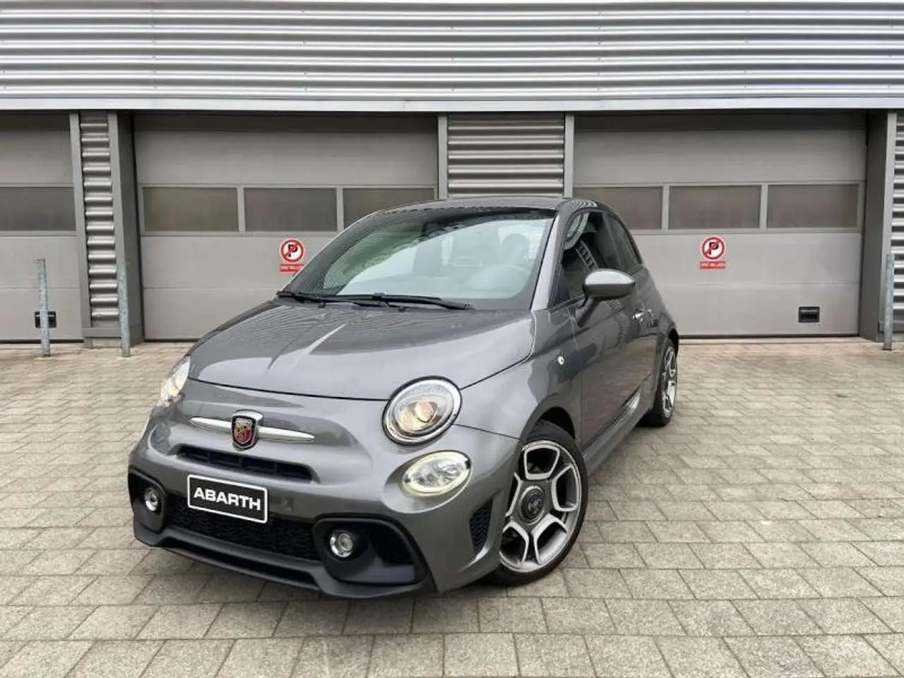 Photo 1 : Abarth 595 2020 Petrol