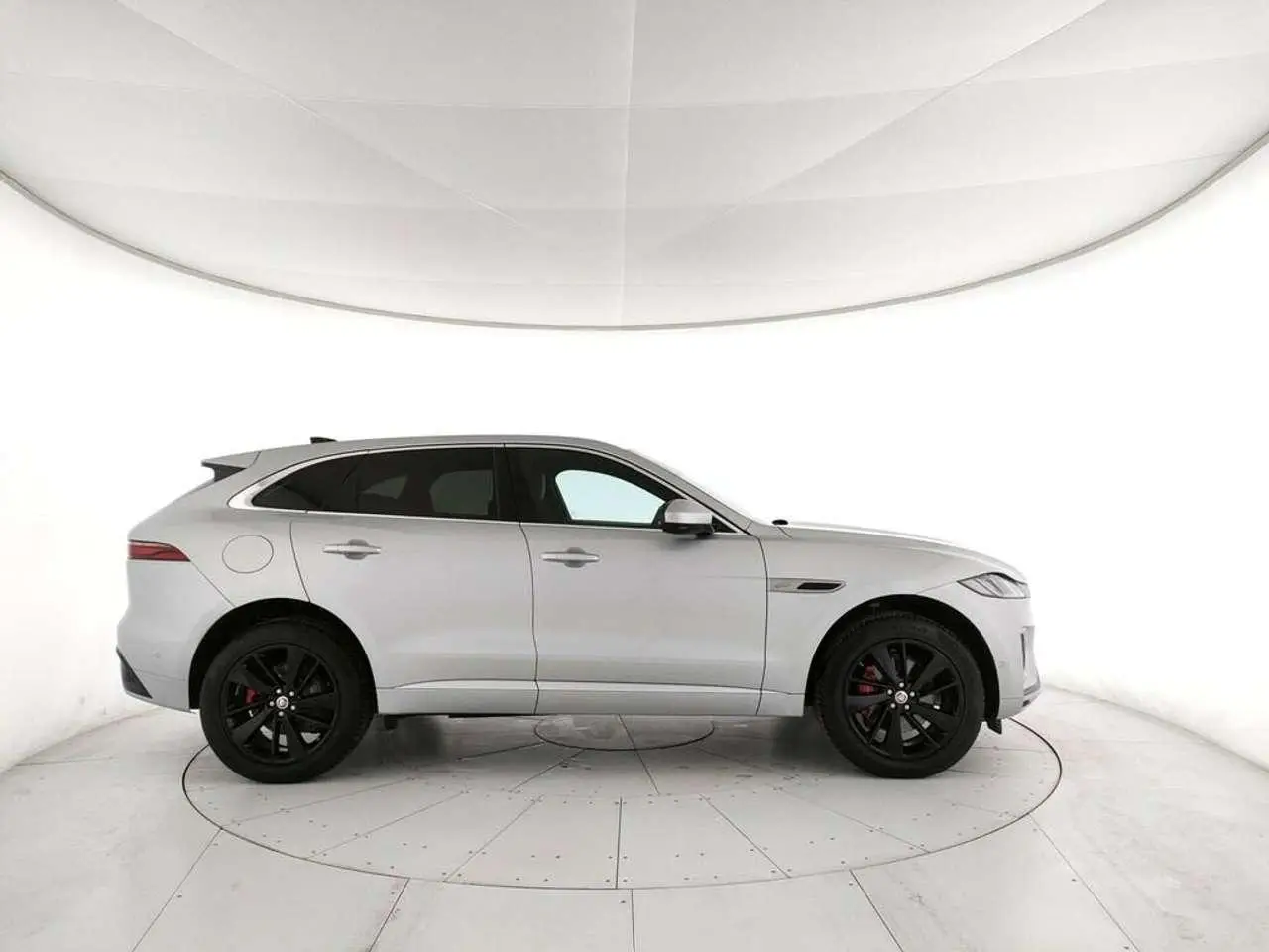 Photo 1 : Jaguar F-pace 2021 Hybride