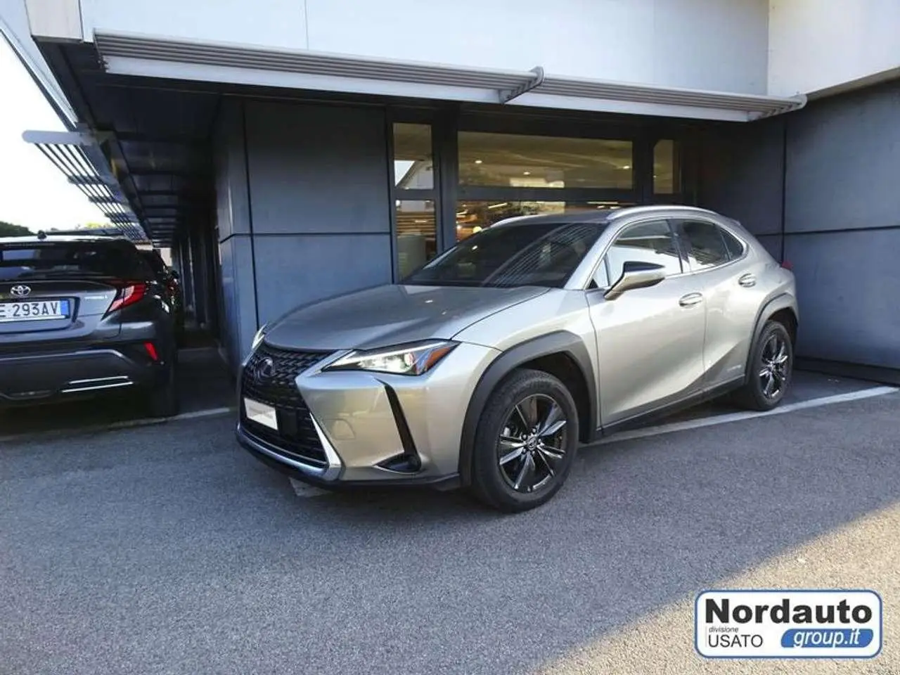 Photo 1 : Lexus Ux 2020 Hybrid