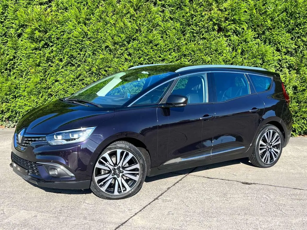 Photo 1 : Renault Grand Scenic 2021 Diesel