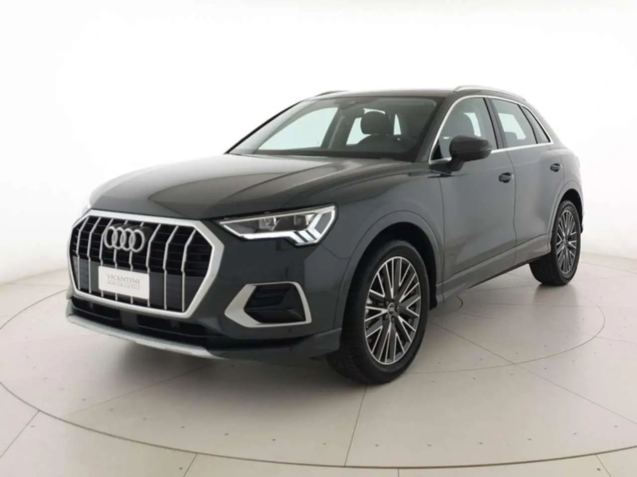 Photo 1 : Audi Q3 2024 Diesel