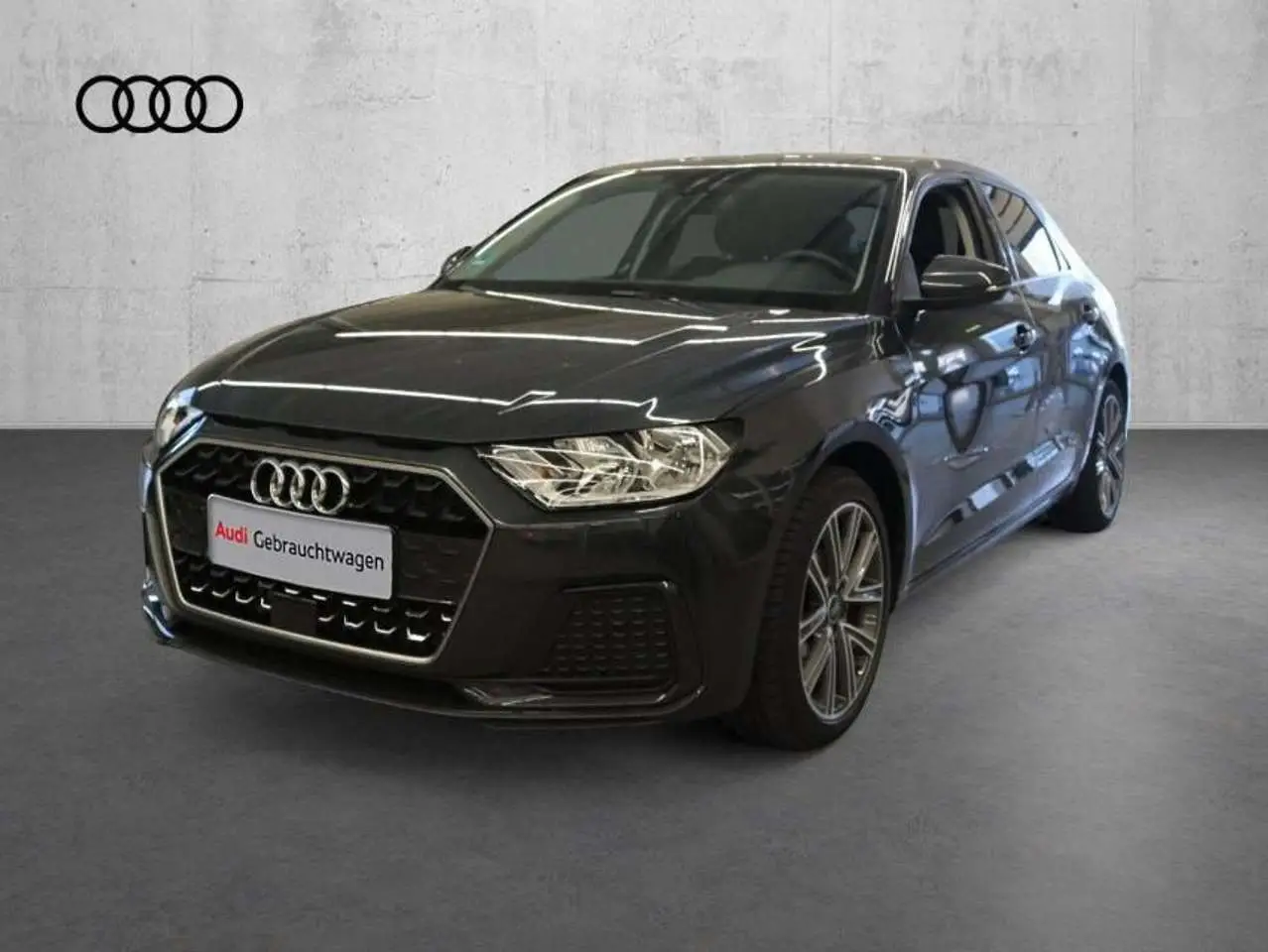 Photo 1 : Audi A1 2023 Essence