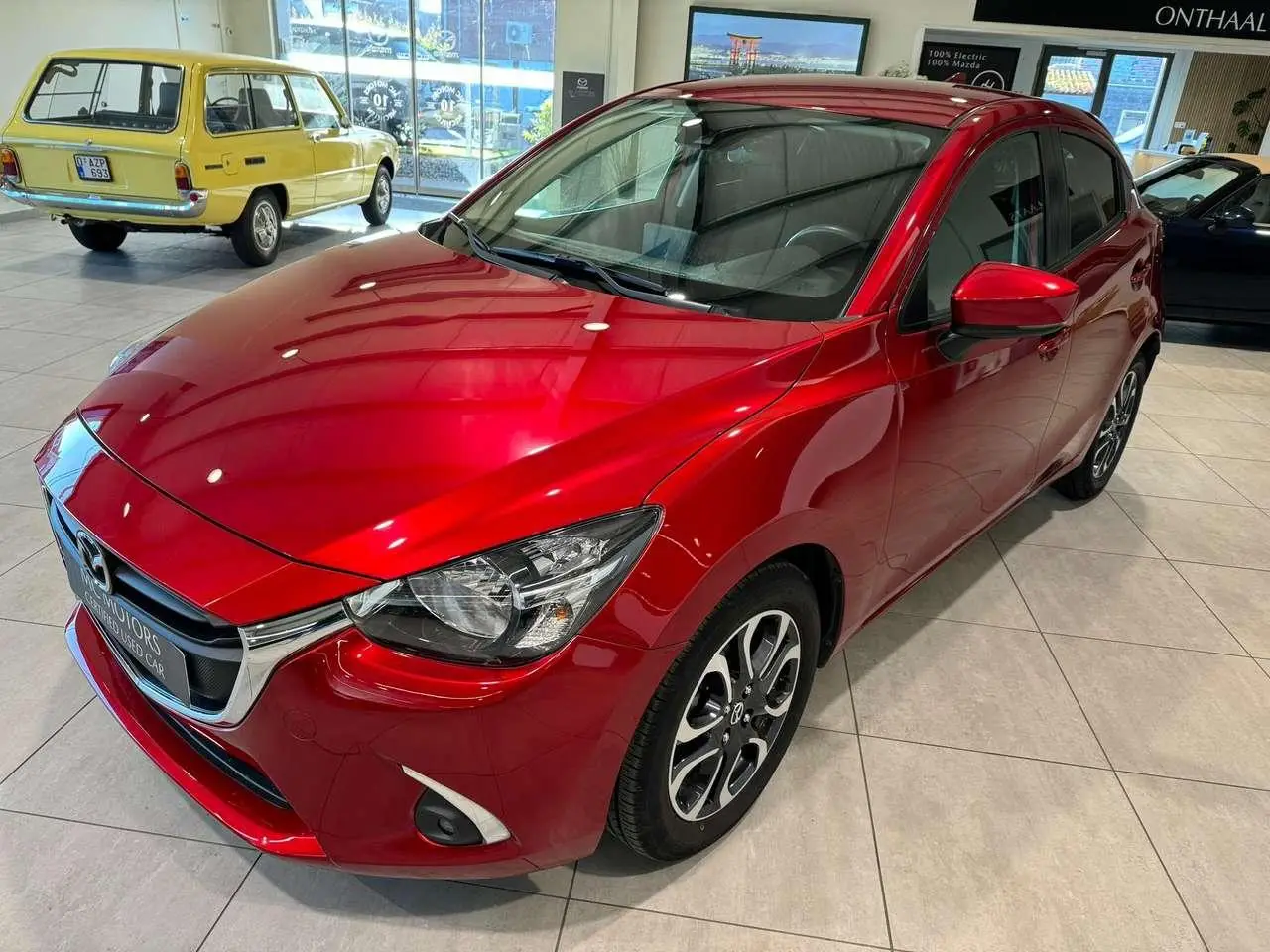 Photo 1 : Mazda 2 2019 Petrol