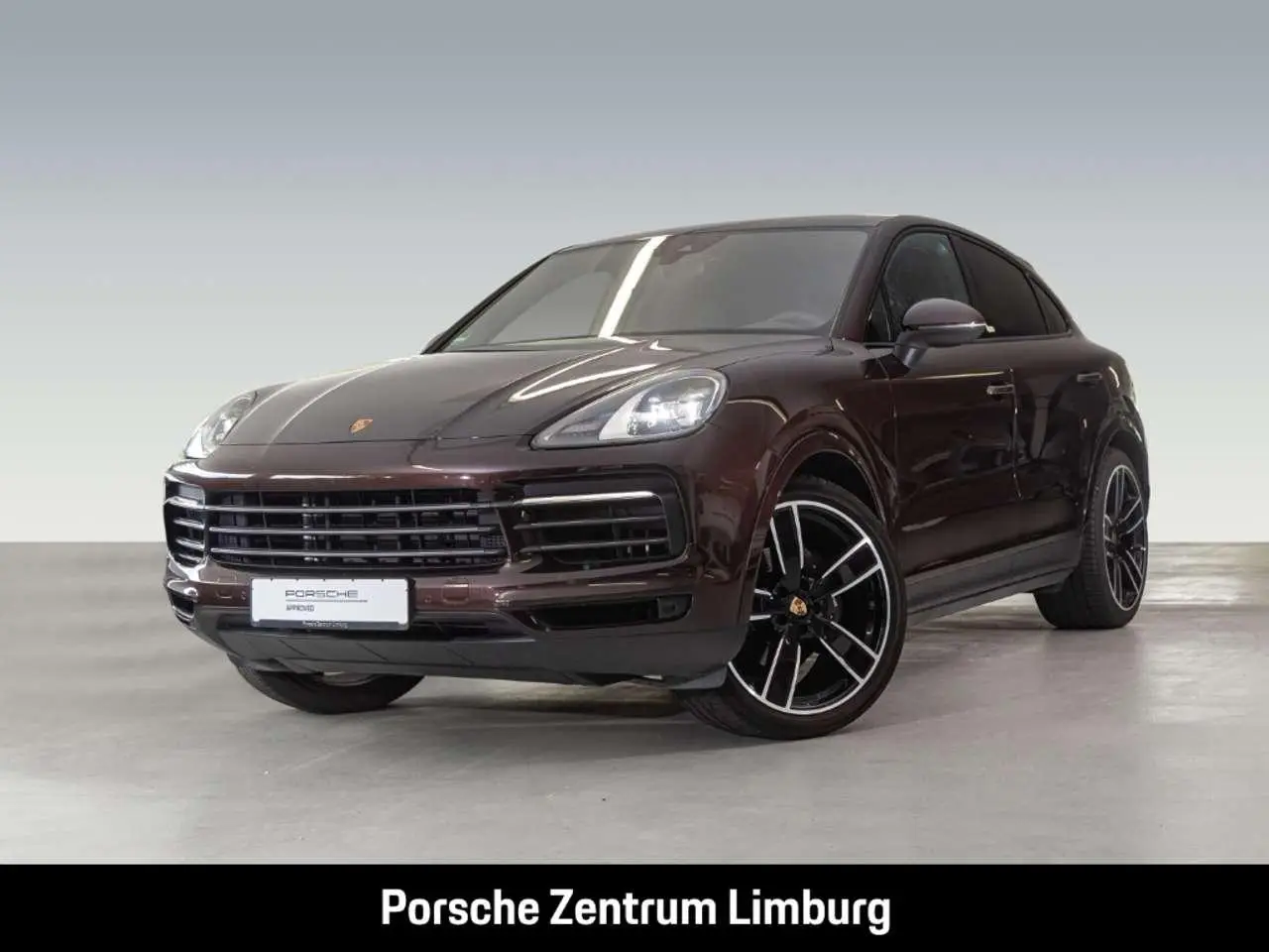 Photo 1 : Porsche Cayenne 2022 Petrol