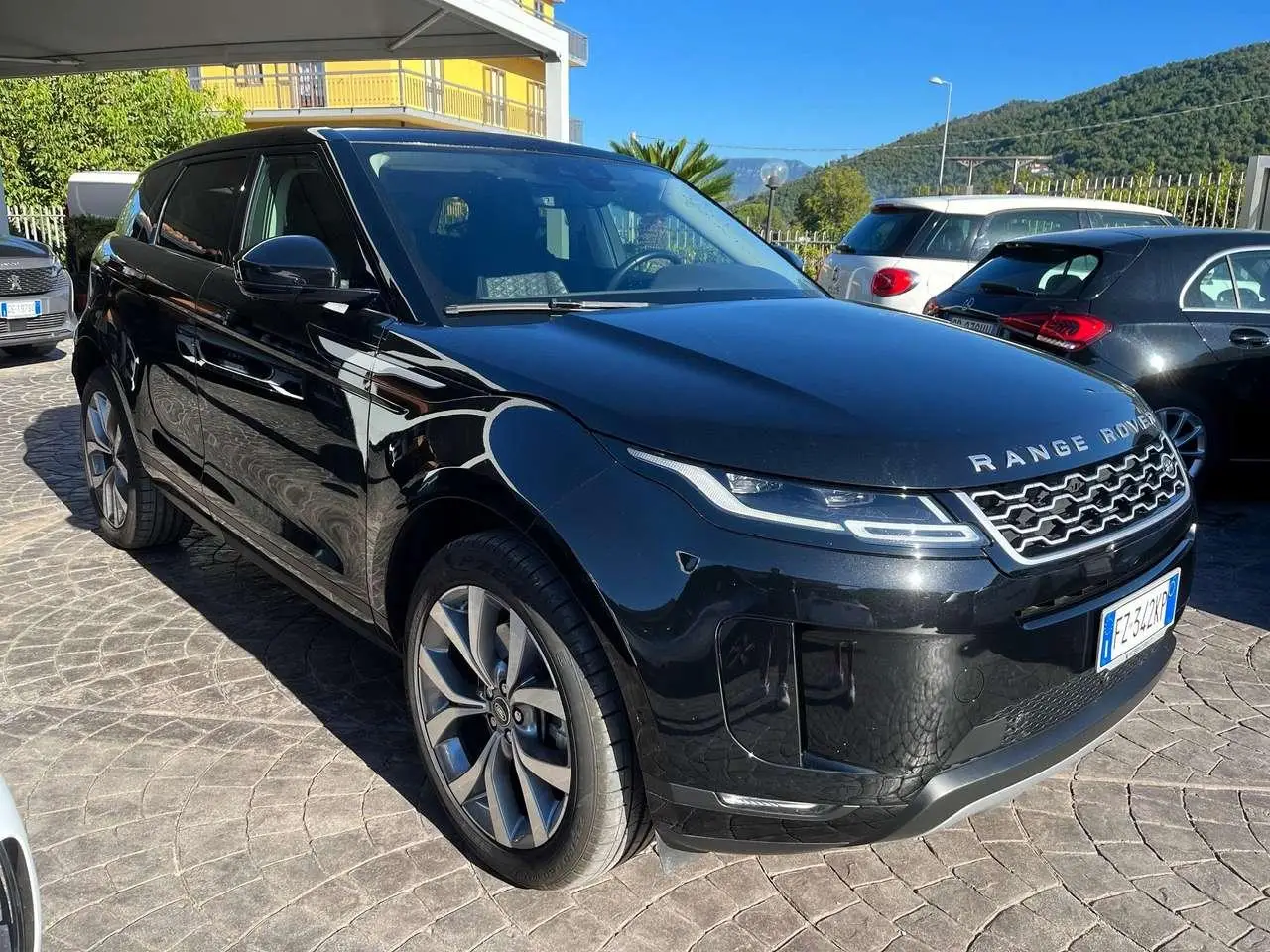 Photo 1 : Land Rover Range Rover Evoque 2019 Hybride