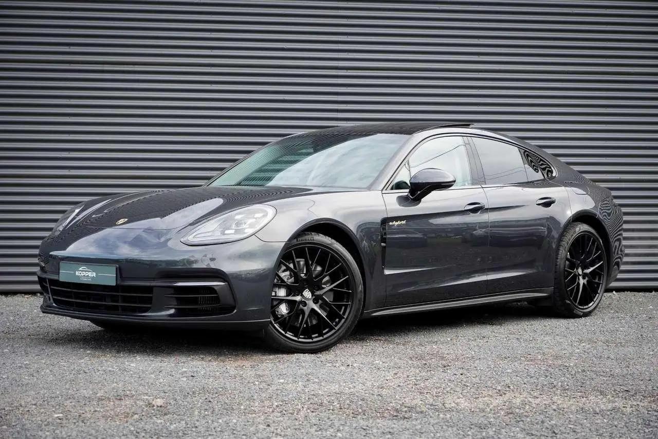 Photo 1 : Porsche Panamera 2017 Hybrid