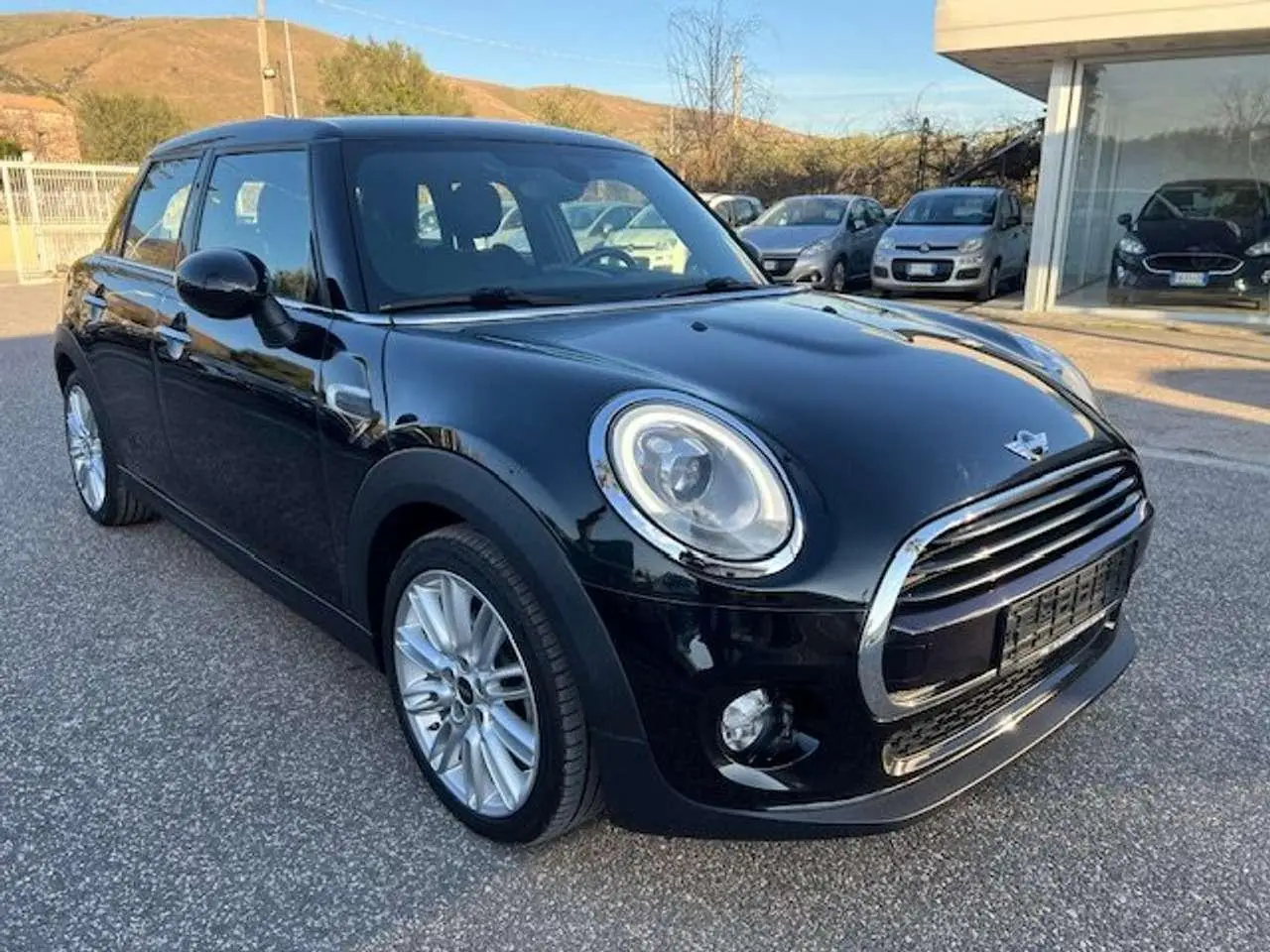 Photo 1 : Mini Cooper 2018 Petrol