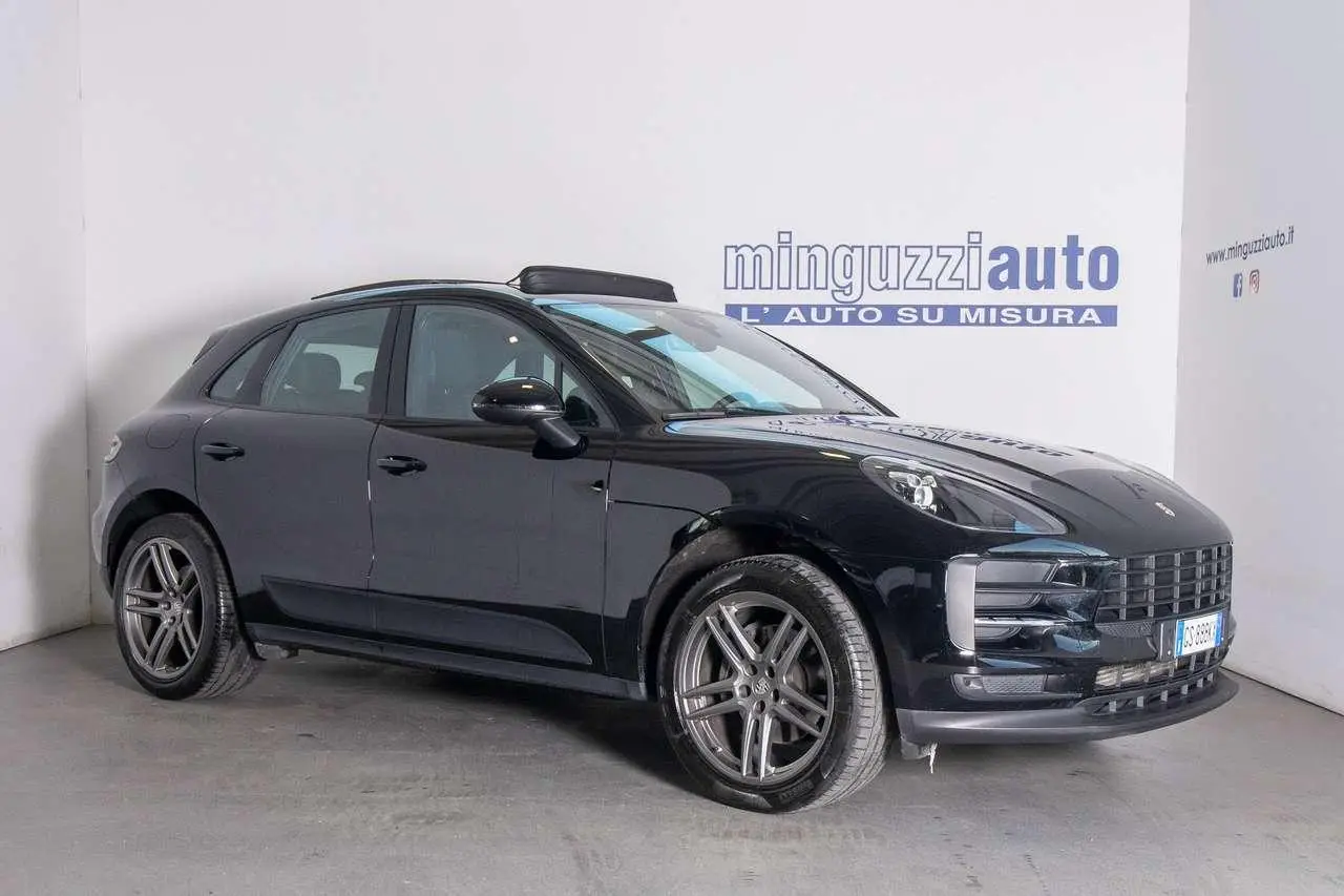 Photo 1 : Porsche Macan 2020 Essence