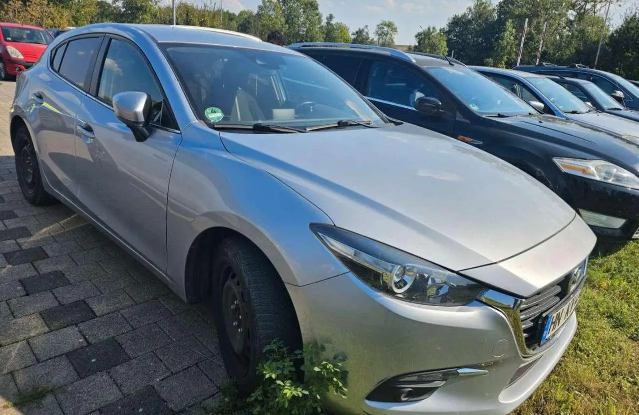 Photo 1 : Mazda 3 2017 Diesel