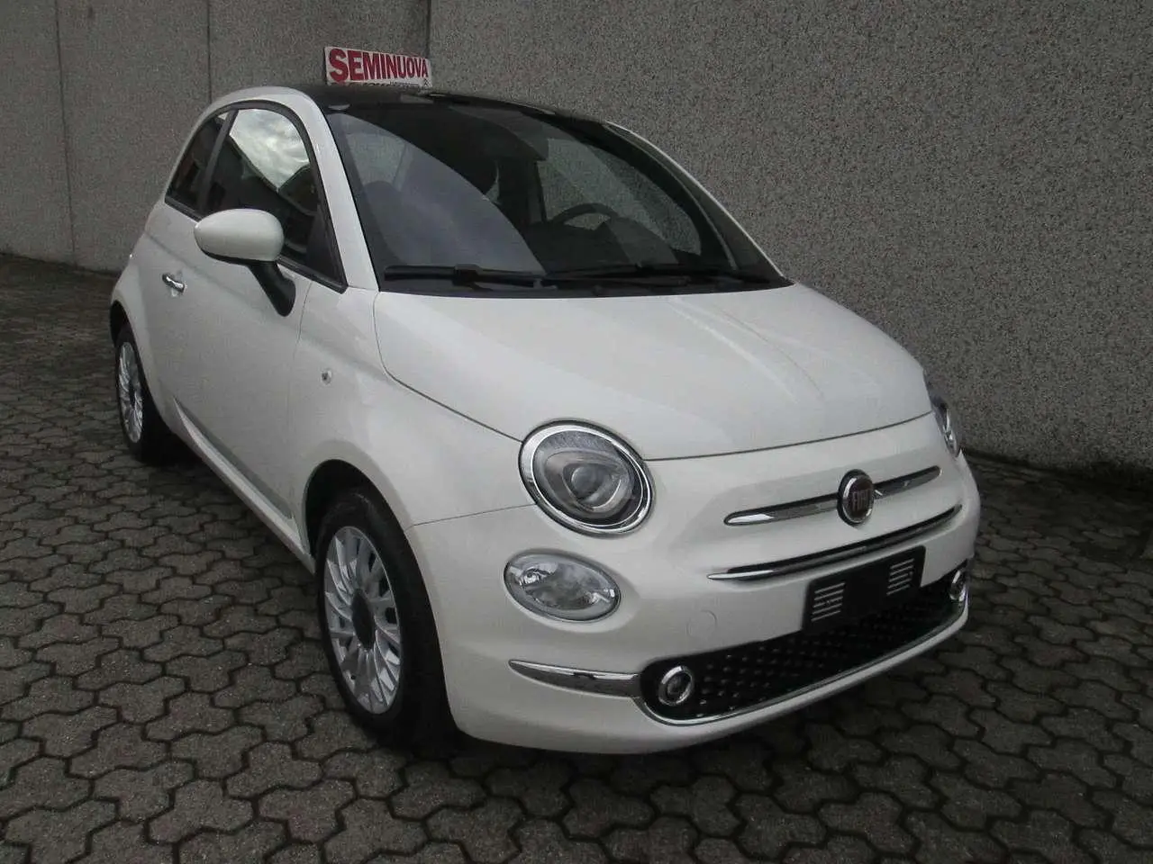 Photo 1 : Fiat 500 2024 Hybrid