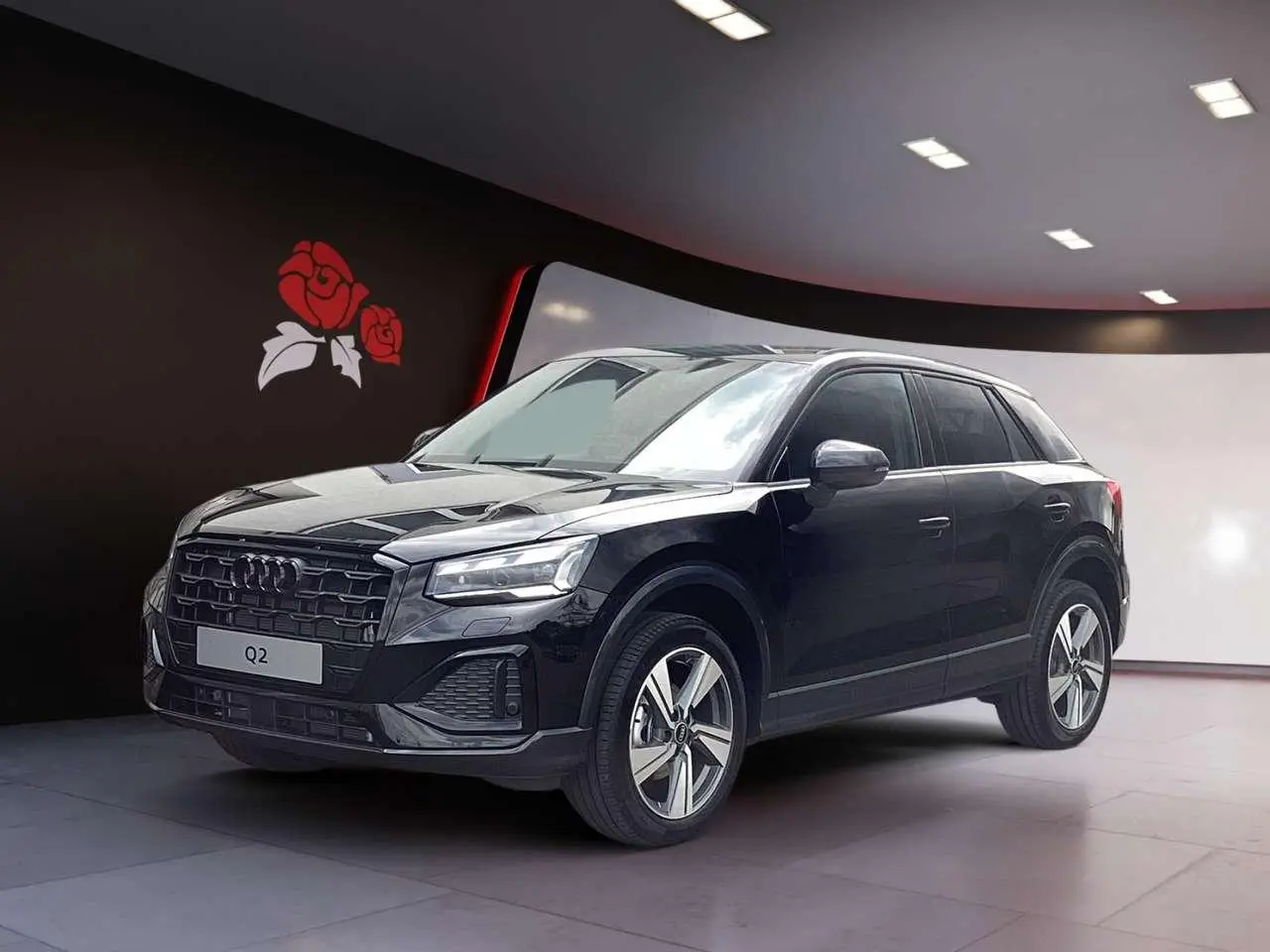 Photo 1 : Audi Q2 2024 Petrol