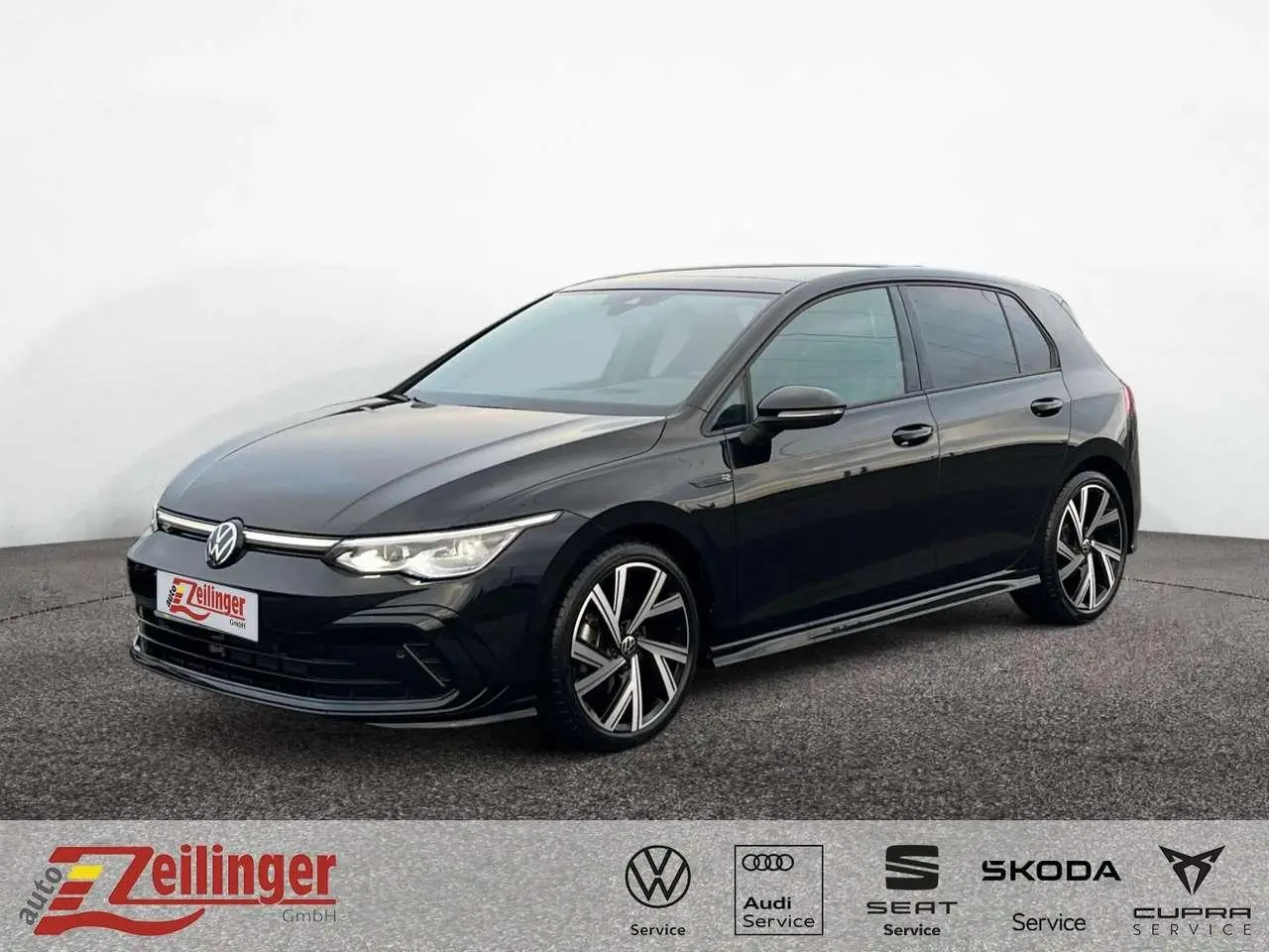 Photo 1 : Volkswagen Golf 2024 Petrol