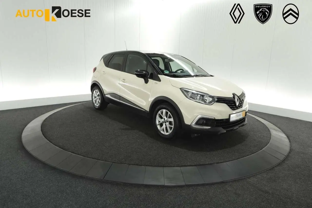 Photo 1 : Renault Captur 2019 Essence