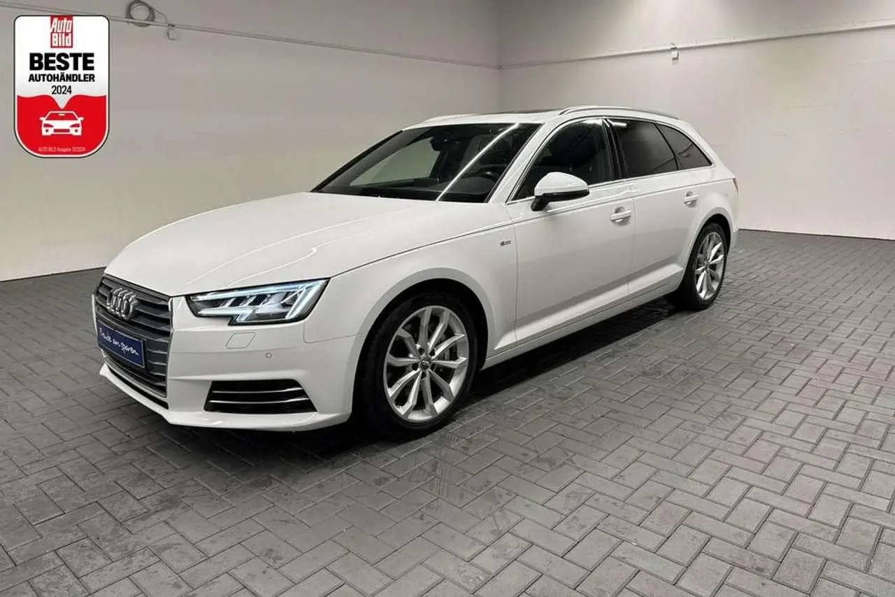 Photo 1 : Audi A4 2018 Diesel