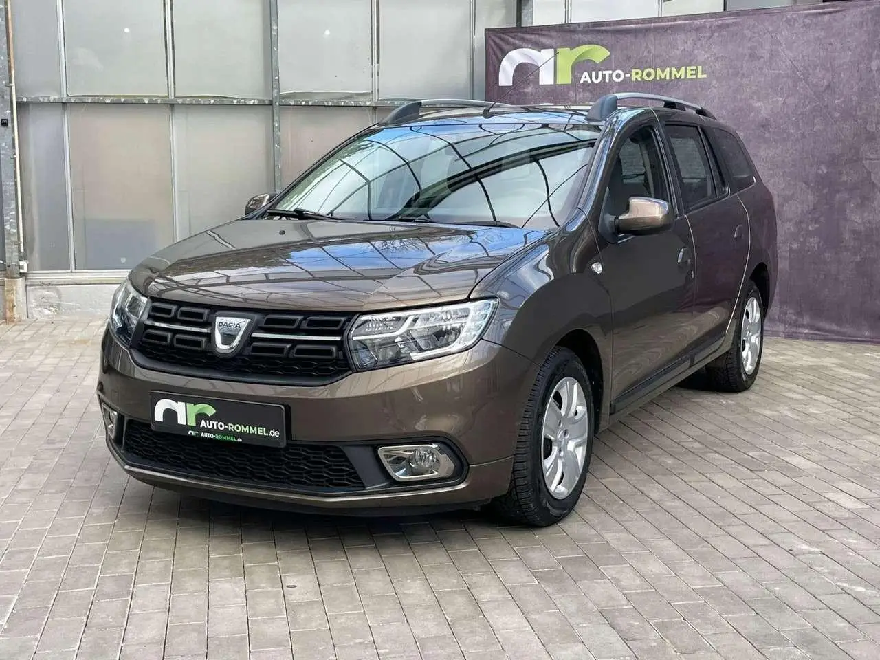 Photo 1 : Dacia Logan 2017 Essence