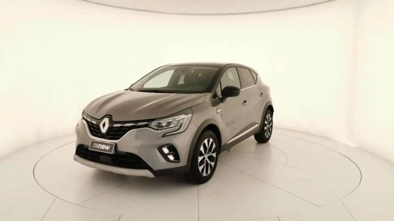 Photo 1 : Renault Captur 2023 Essence