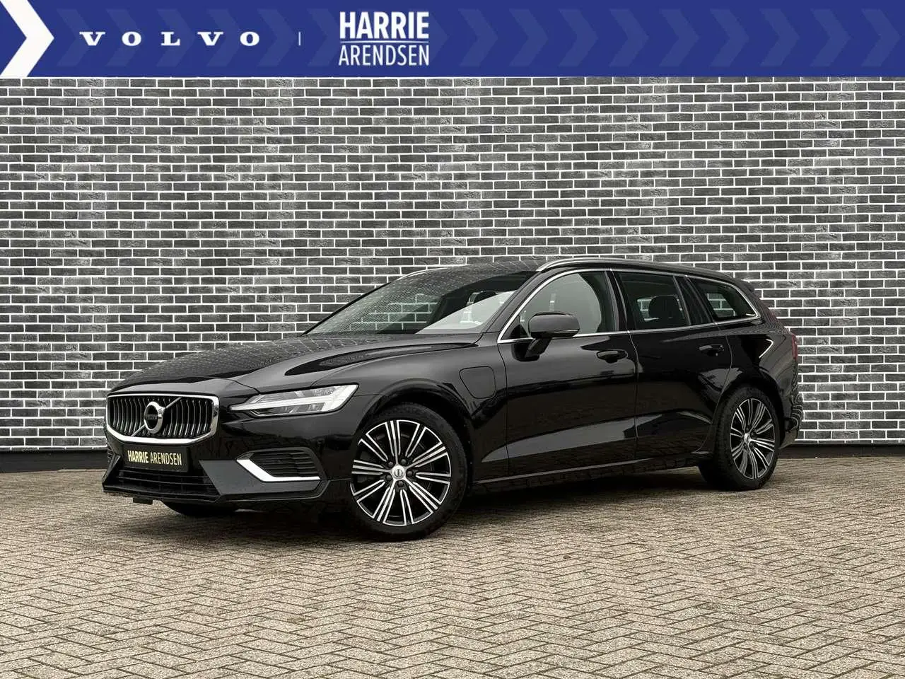 Photo 1 : Volvo V60 2020 Hybride