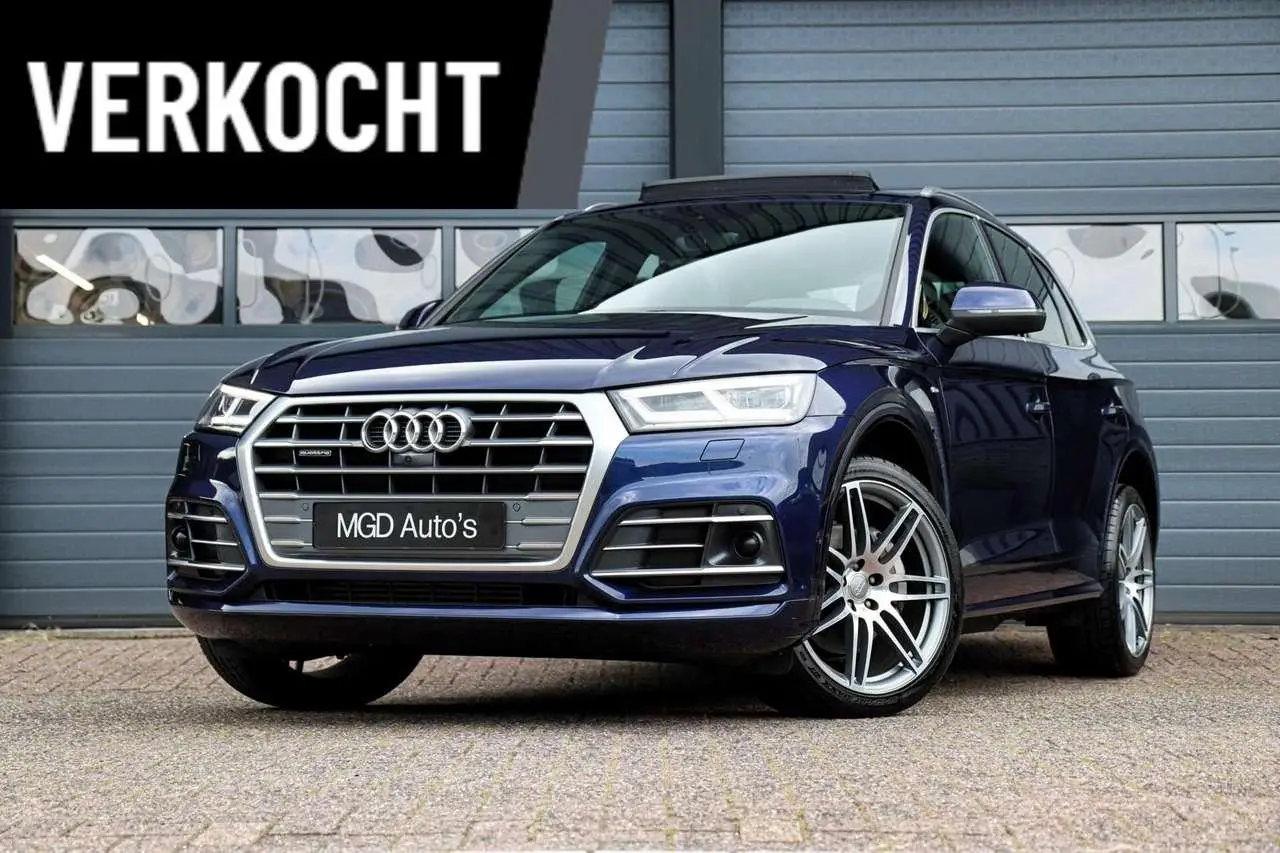 Photo 1 : Audi Q5 2018 Petrol