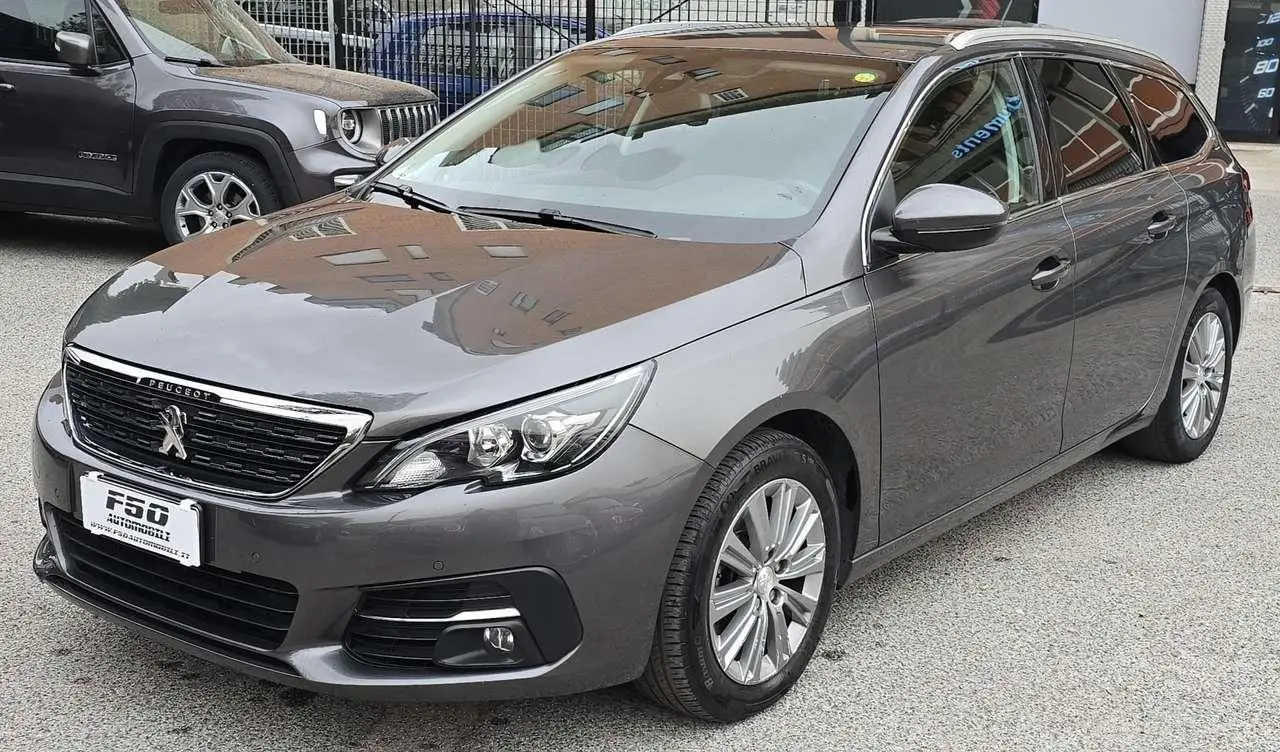 Photo 1 : Peugeot 308 2021 Diesel