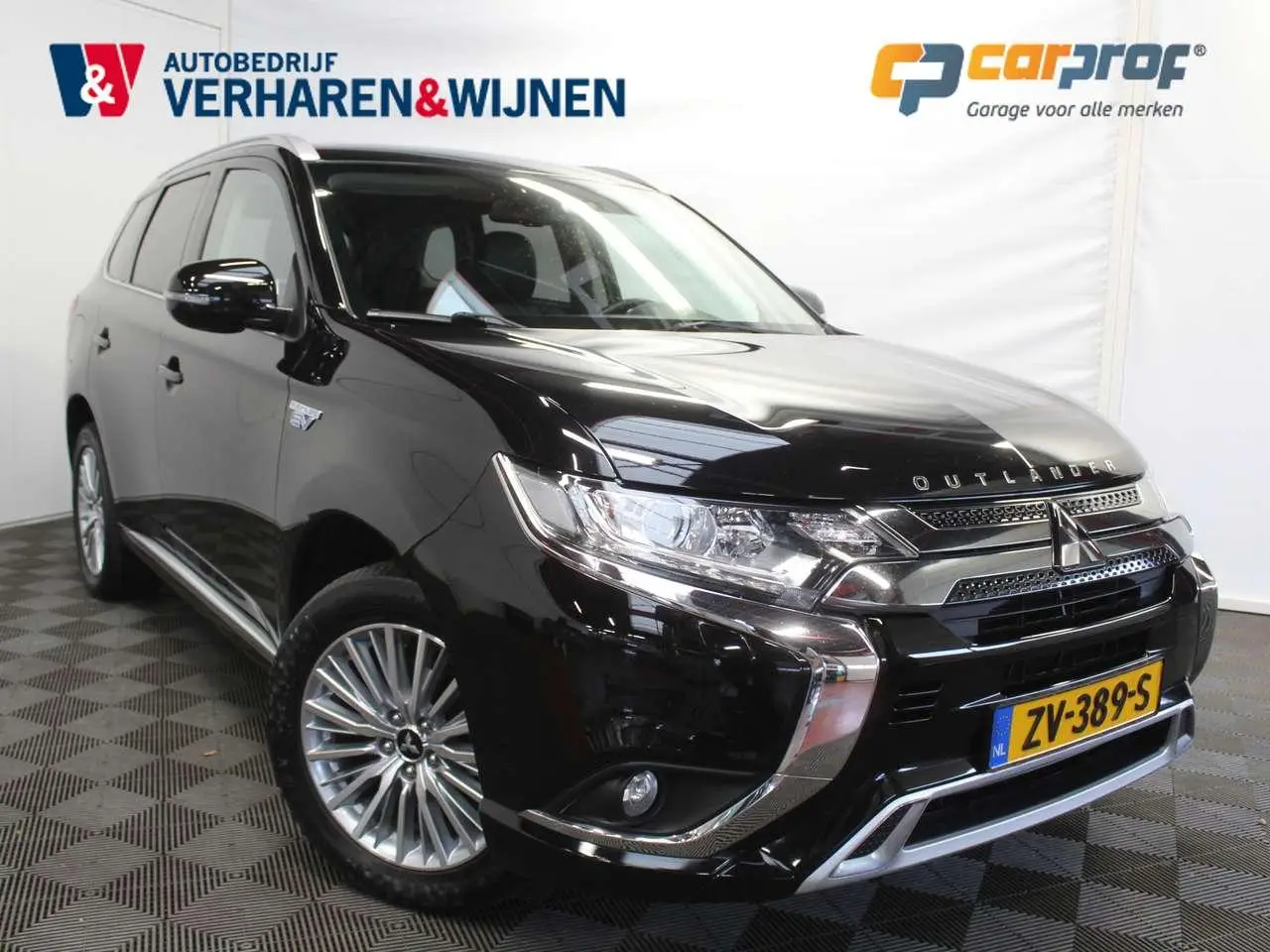 Photo 1 : Mitsubishi Outlander 2019 Hybride