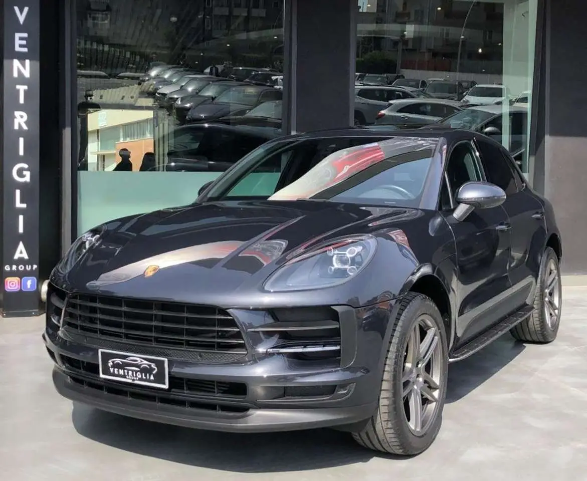 Photo 1 : Porsche Macan 2019 Essence