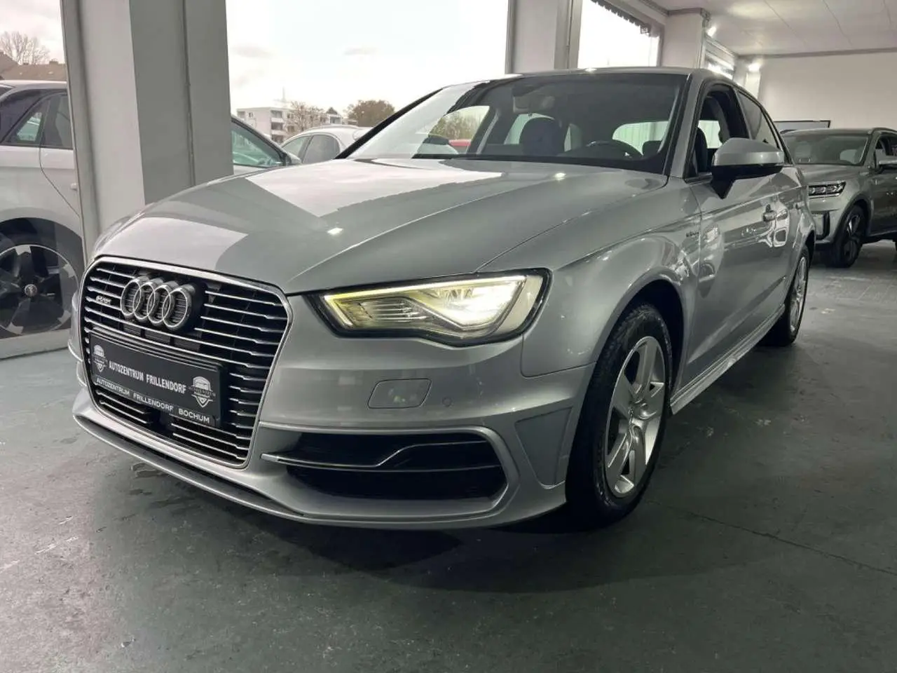 Photo 1 : Audi A3 2016 Hybride