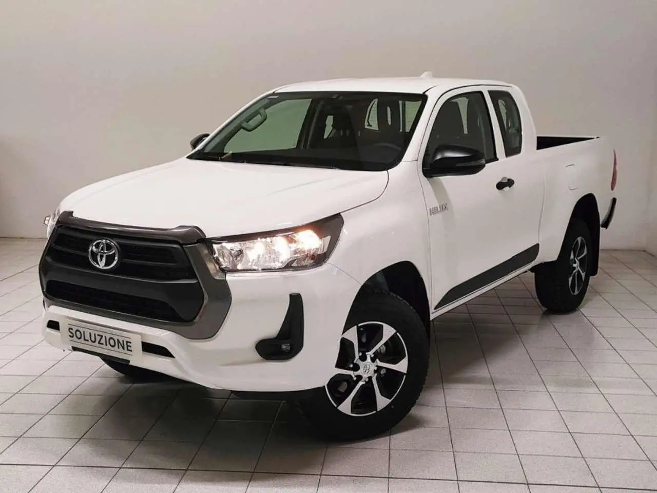 Photo 1 : Toyota Hilux 2024 Diesel