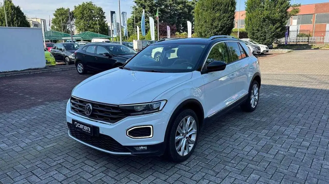 Photo 1 : Volkswagen T-roc 2018 Petrol