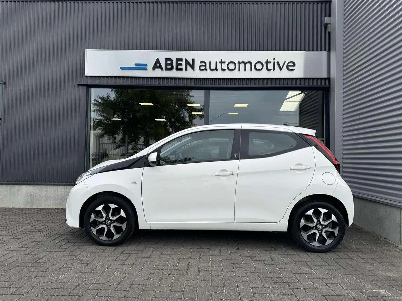 Photo 1 : Toyota Aygo 2020 Essence