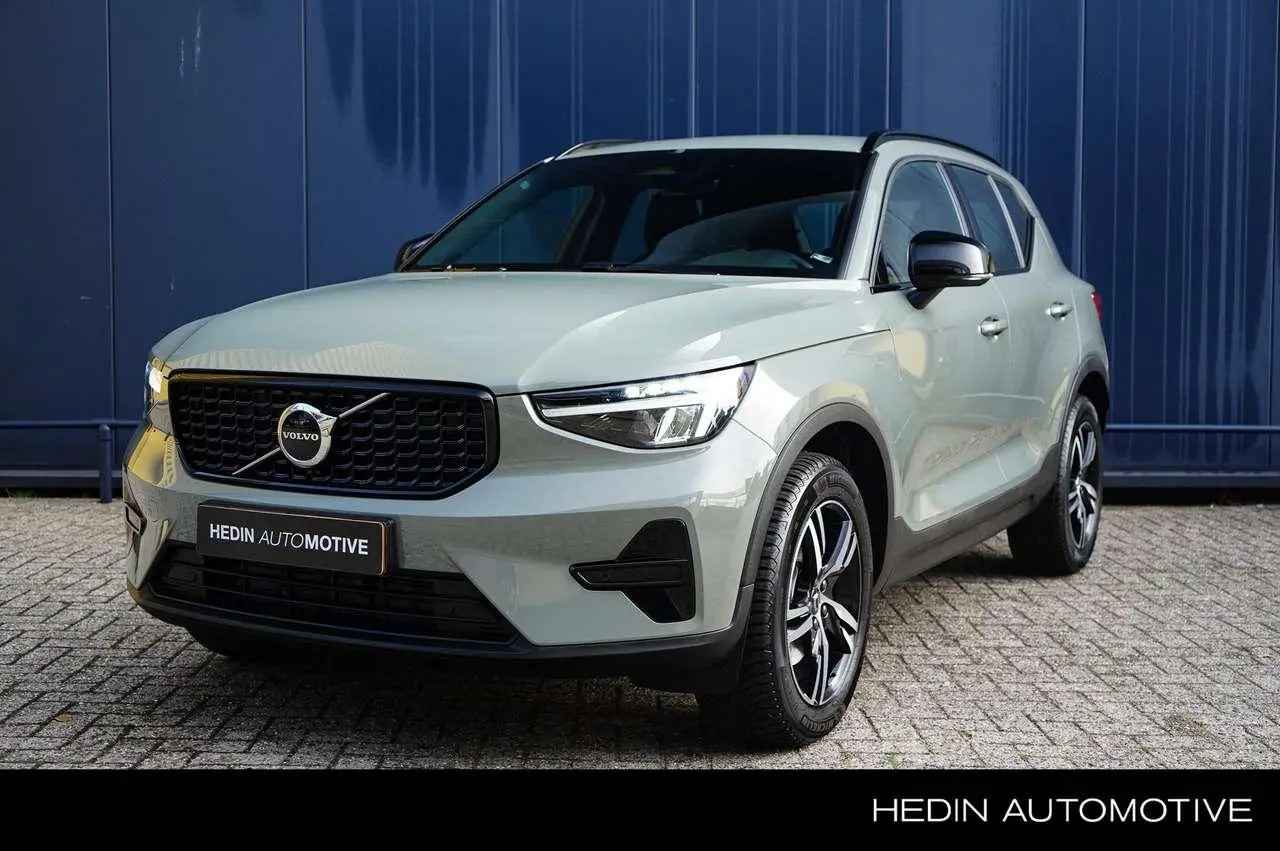 Photo 1 : Volvo Xc40 2024 Hybride