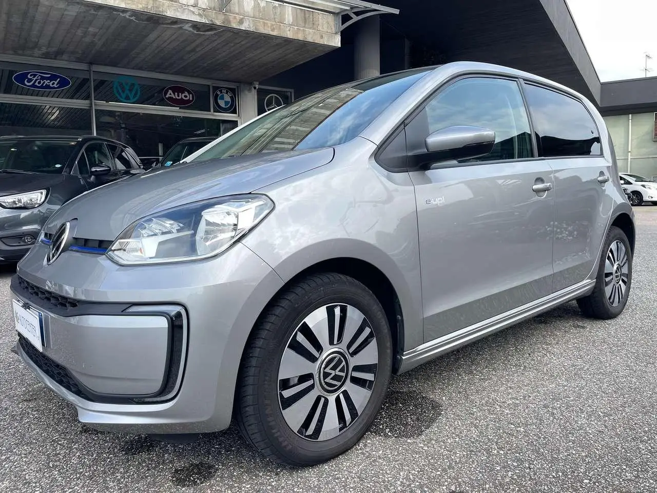 Photo 1 : Volkswagen Up! 2020 Électrique