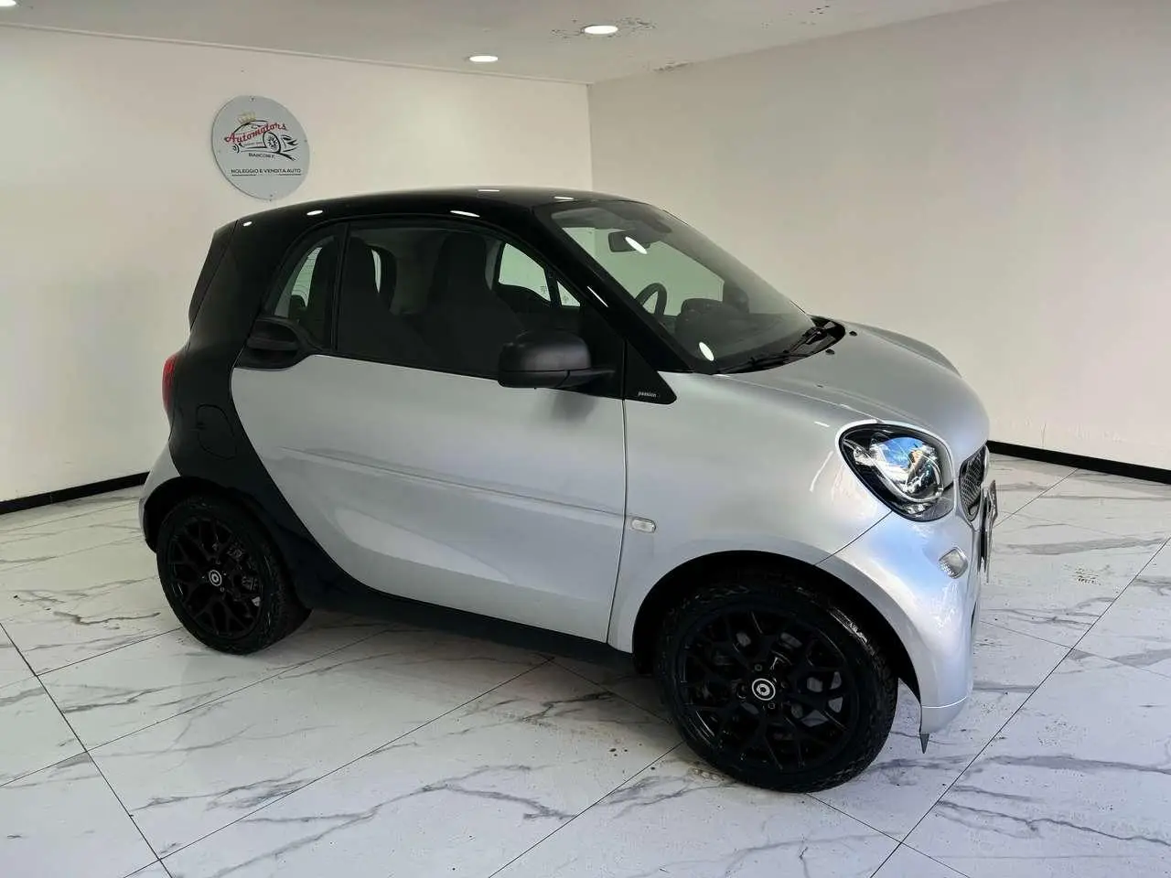 Photo 1 : Smart Fortwo 2018 Petrol