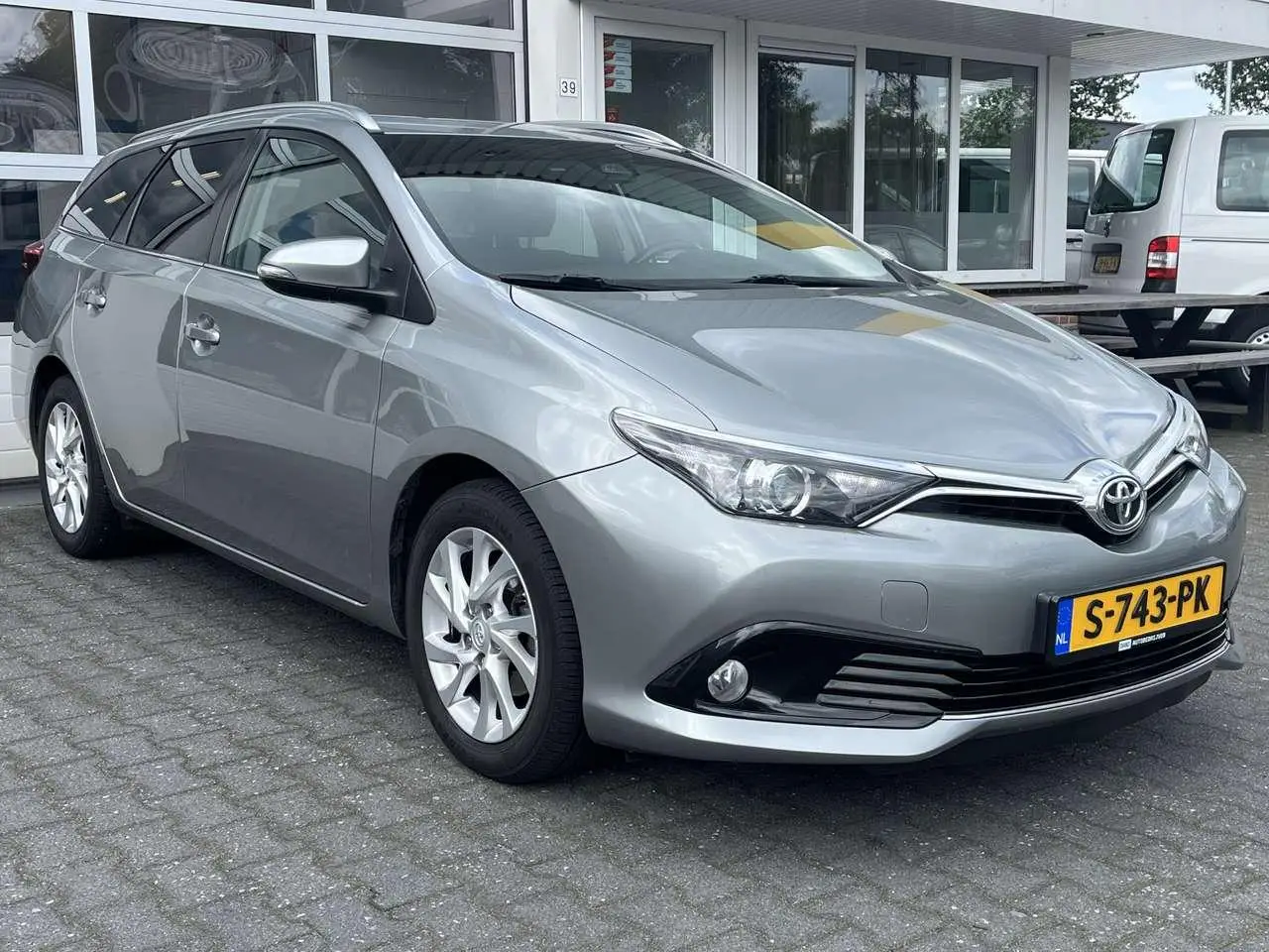 Photo 1 : Toyota Auris 2018 Petrol