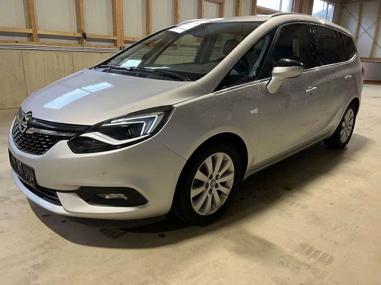 Photo 1 : Opel Zafira 2019 Essence