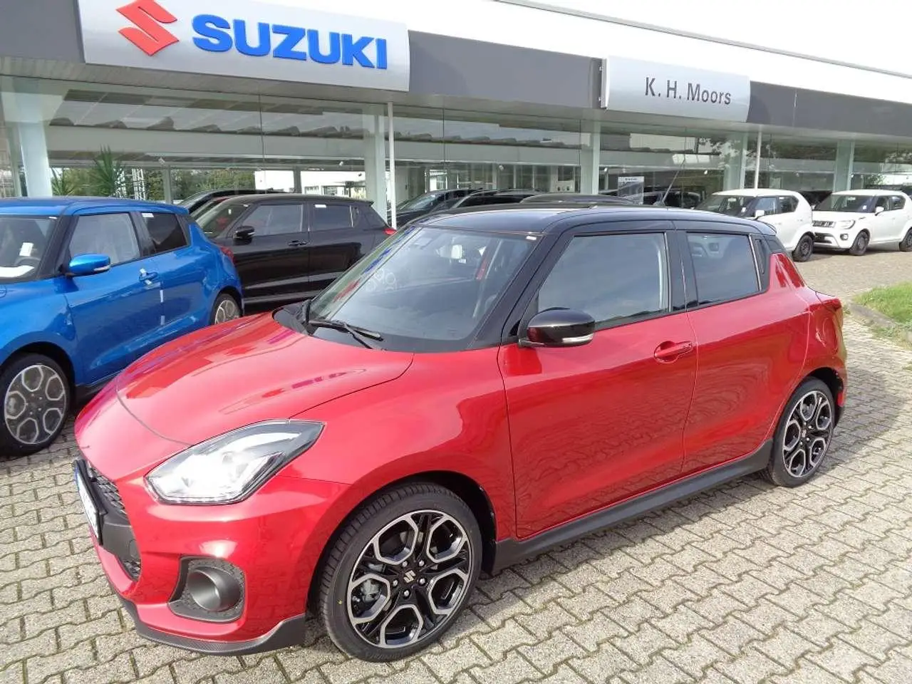 Photo 1 : Suzuki Swift 2023 Hybrid