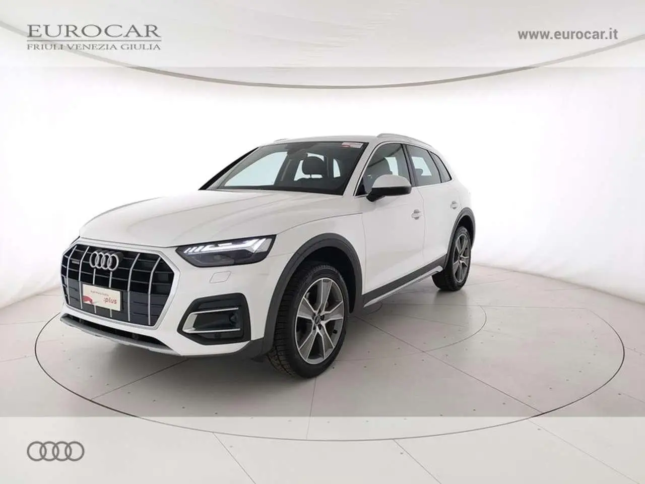 Photo 1 : Audi Q5 2023 Hybrid