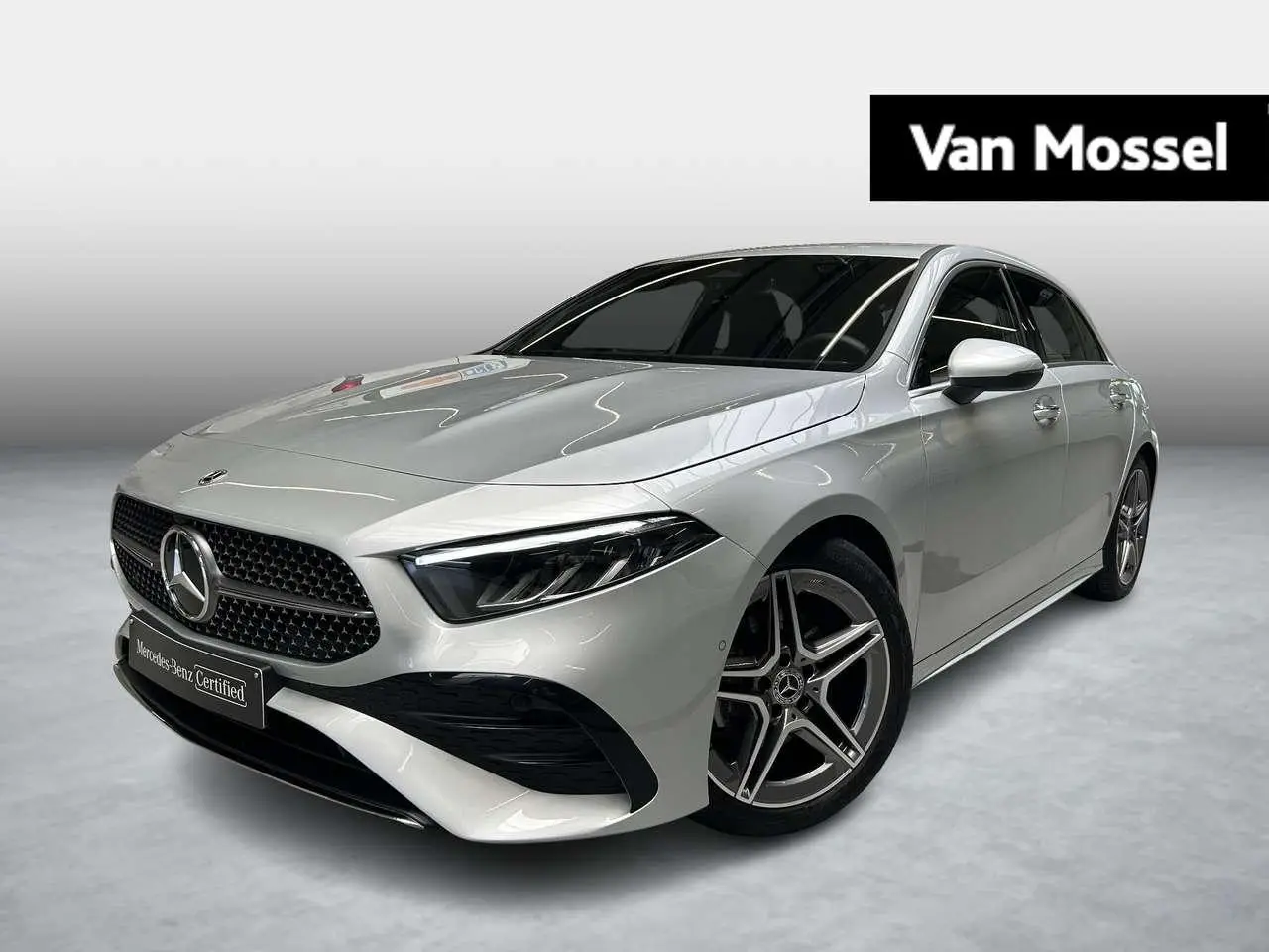 Photo 1 : Mercedes-benz Classe A 2023 Essence