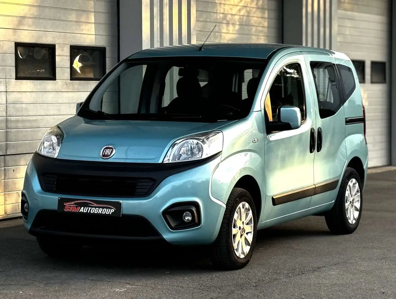 Photo 1 : Fiat Qubo 2017 Petrol