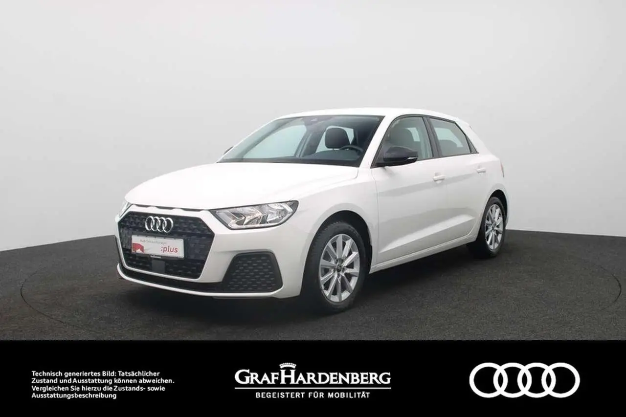 Photo 1 : Audi A1 2023 Essence