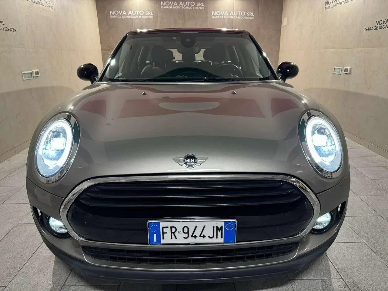 Photo 1 : Mini Cooper 2018 Diesel