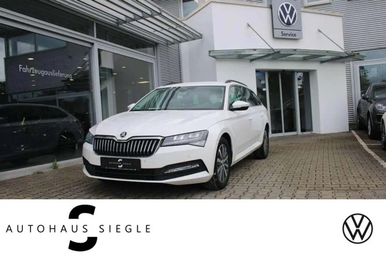 Photo 1 : Skoda Superb 2020 Essence