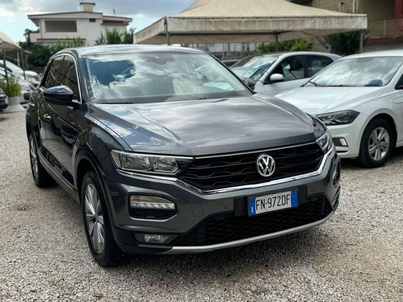 Photo 1 : Volkswagen T-roc 2018 Petrol