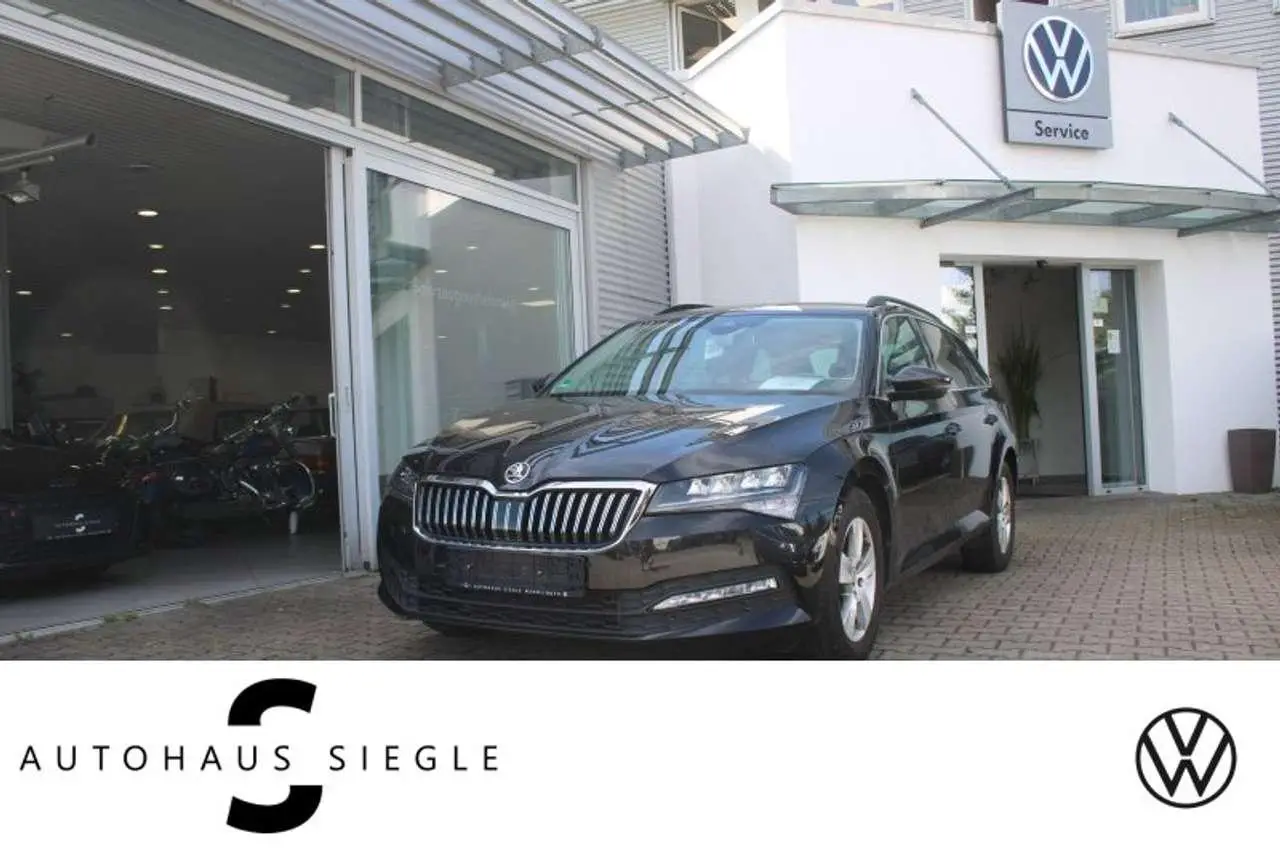 Photo 1 : Skoda Superb 2020 Petrol