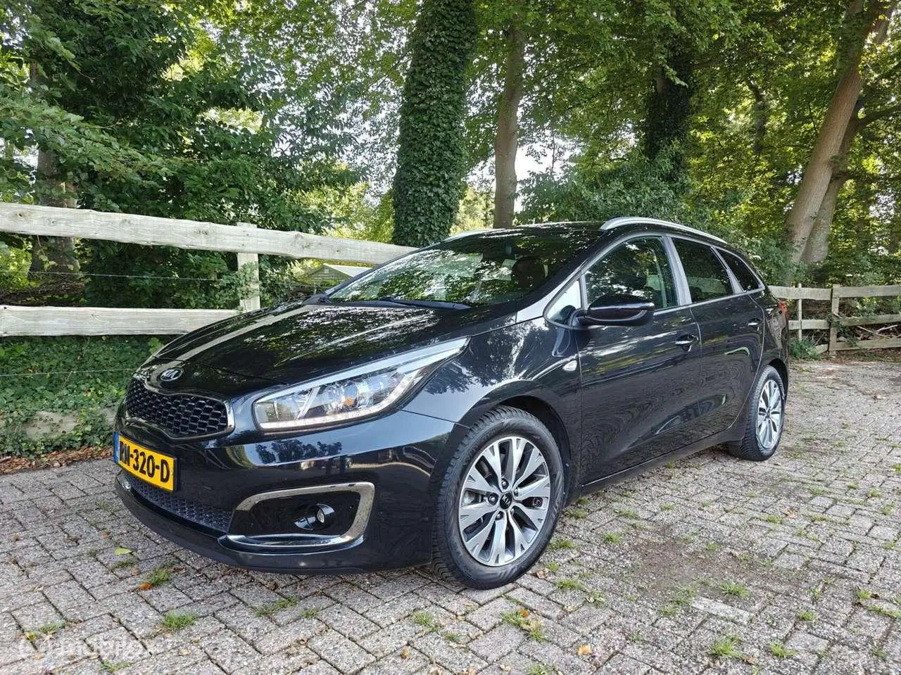 Photo 1 : Kia Ceed 2018 Petrol