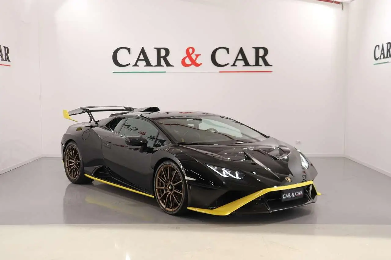 Photo 1 : Lamborghini Huracan 2022 Petrol