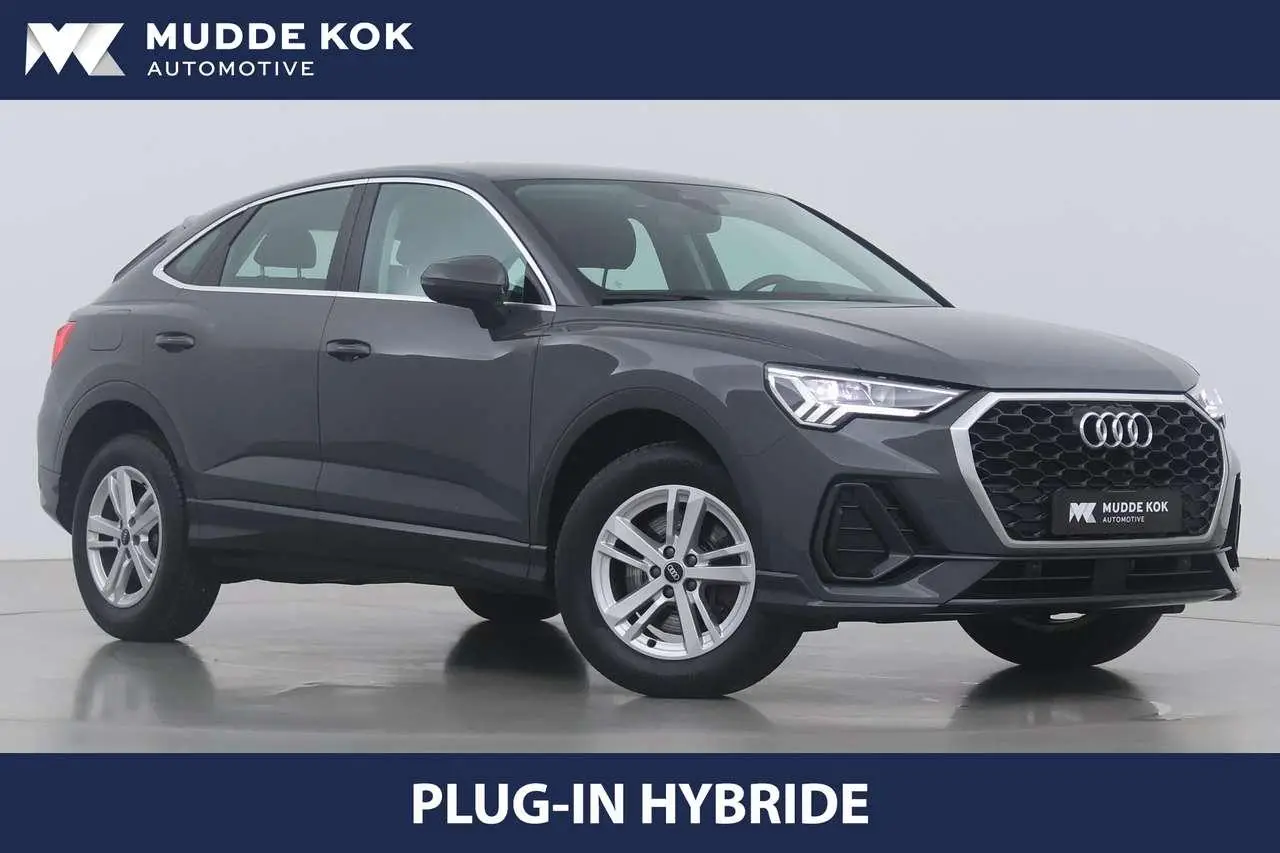 Photo 1 : Audi Q3 2021 Hybrid