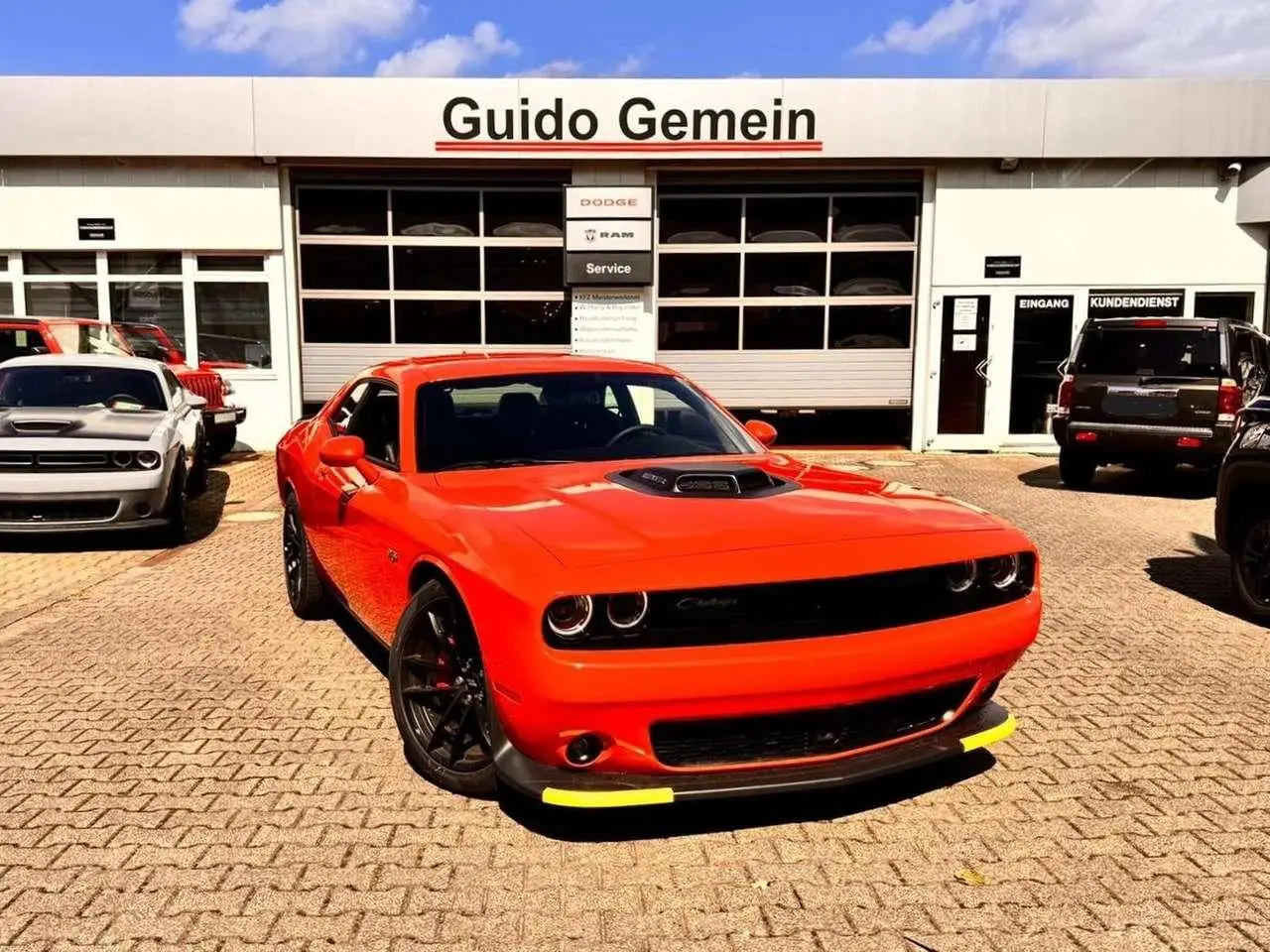 Photo 1 : Dodge Challenger 2023 Petrol